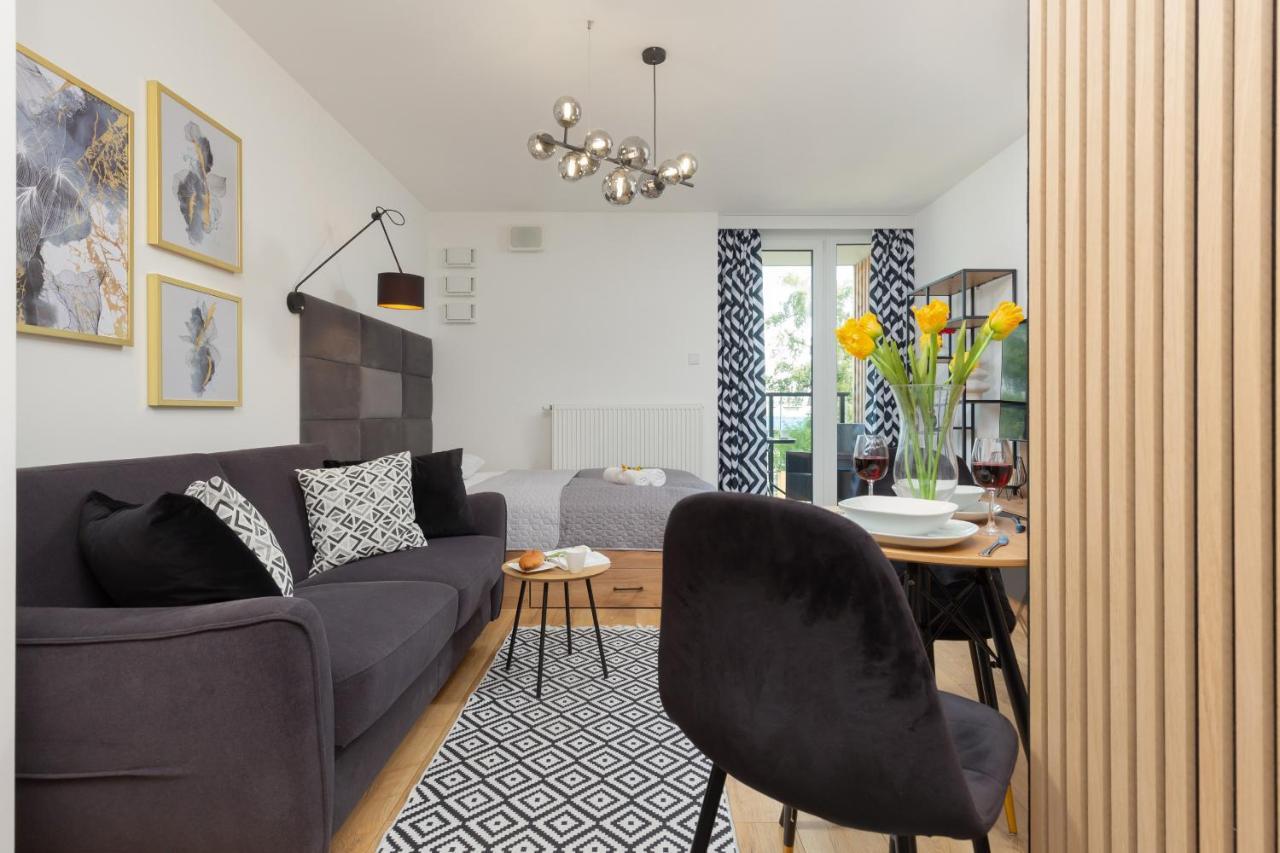 Warsaw Praga Kokoryczki Apartments With Parking By Noclegi Renters Extérieur photo